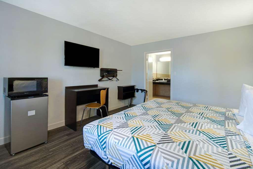 Motel 6 Fort Worth - Northside Номер фото