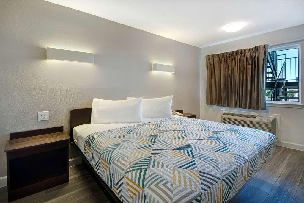 Motel 6 Fort Worth - Northside Номер фото