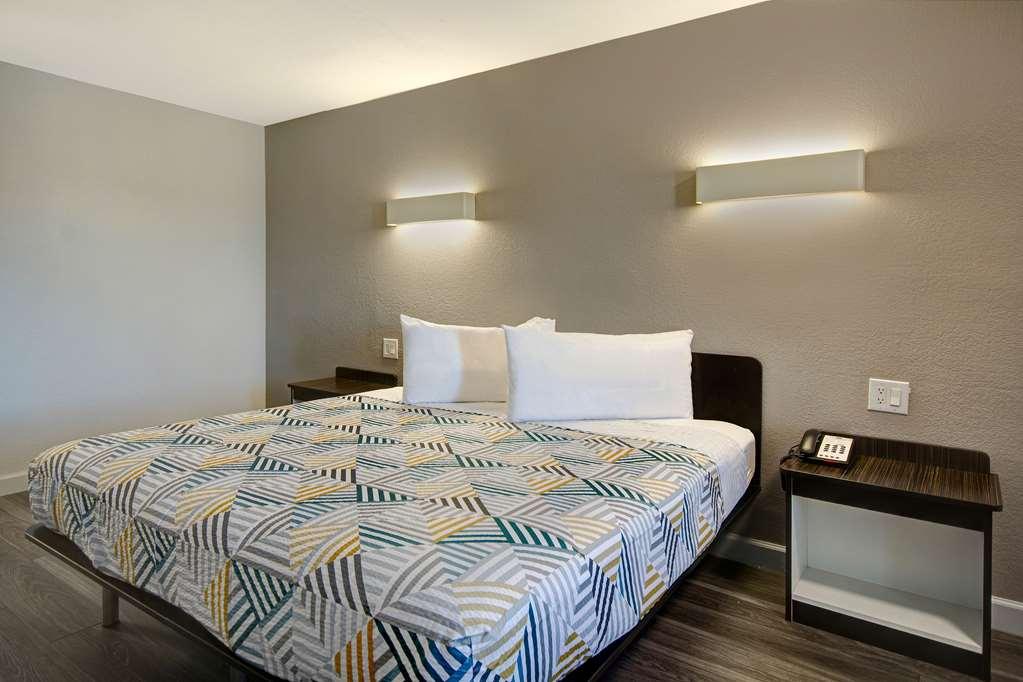 Motel 6 Fort Worth - Northside Номер фото