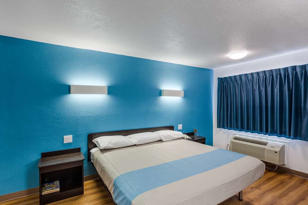 Motel 6 Fort Worth - Northside Номер фото